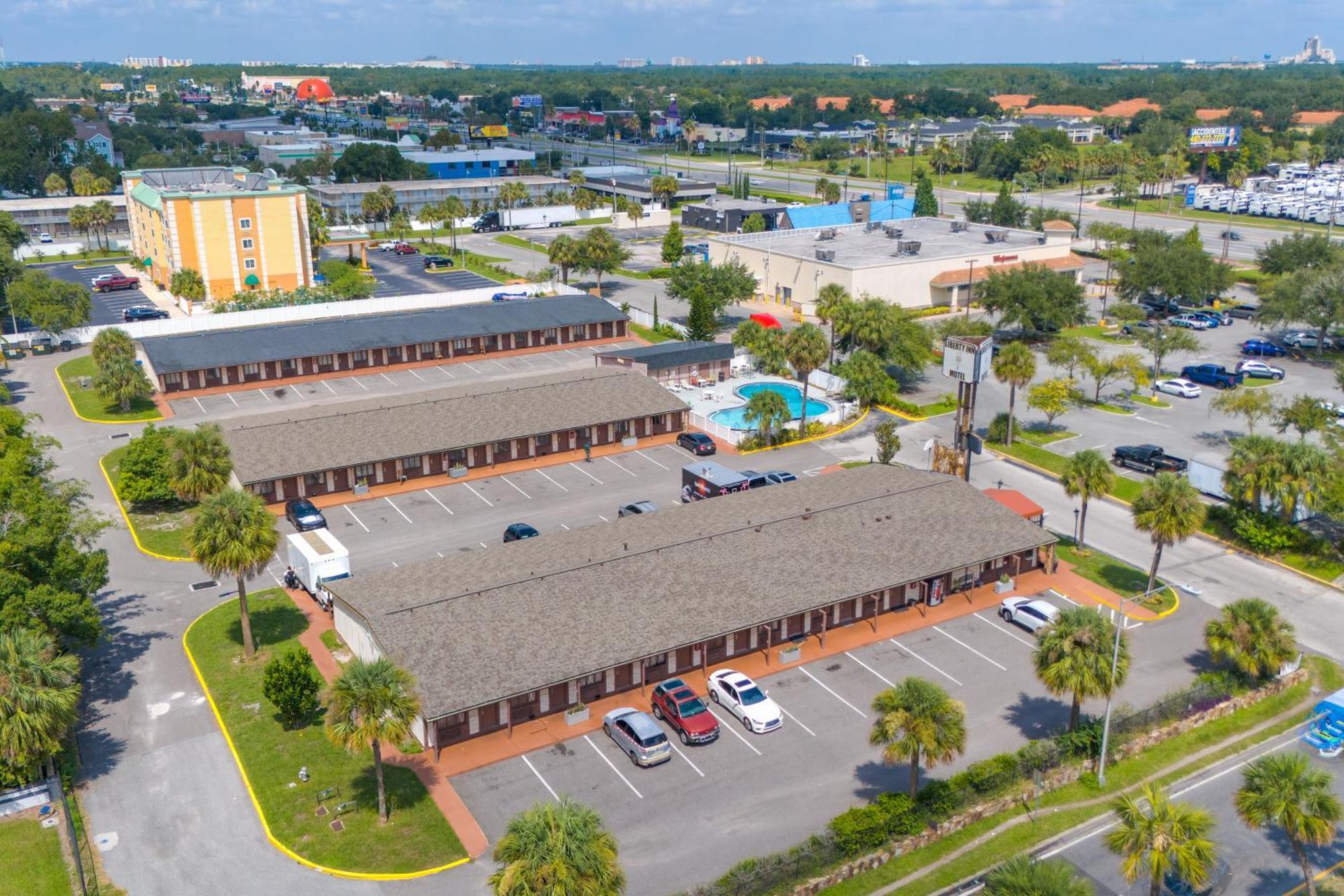 Liberty Garden Inn By Oyo Kissimmee Near Disney World Celebration Exterior photo